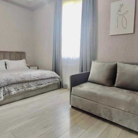 Guest House Nima Кутаиси Экстерьер фото