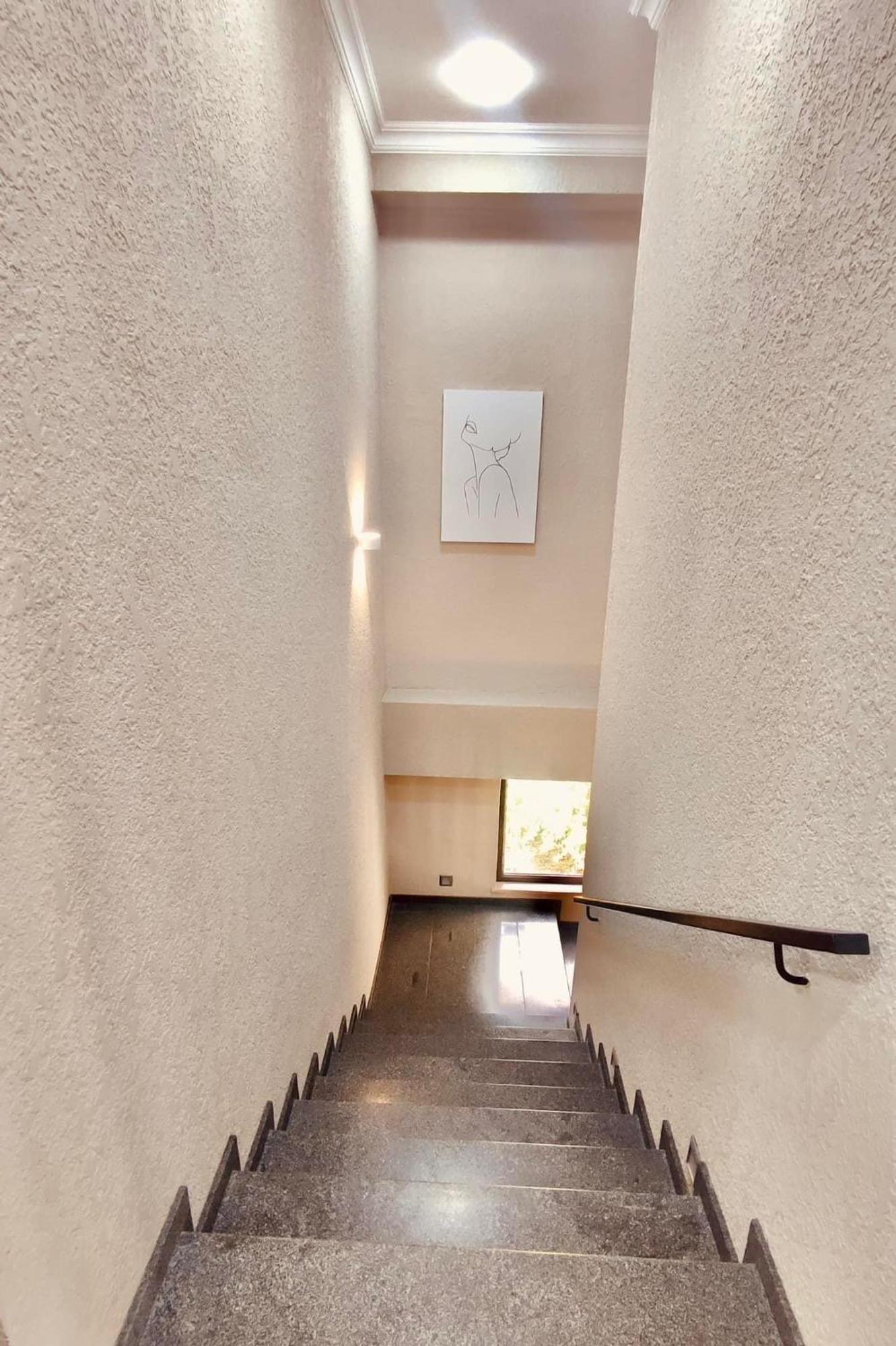 Guest House Nima Кутаиси Экстерьер фото