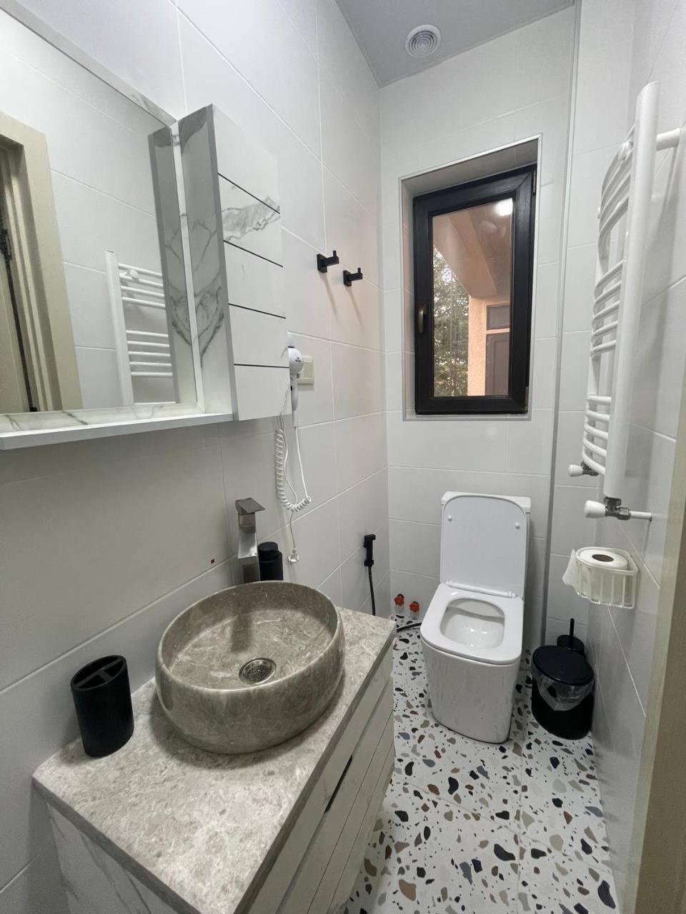 Guest House Nima Кутаиси Экстерьер фото